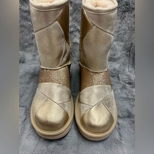 UGG Glitter Patchwork Boots - Size 7 - New with UGG Dust Bag included